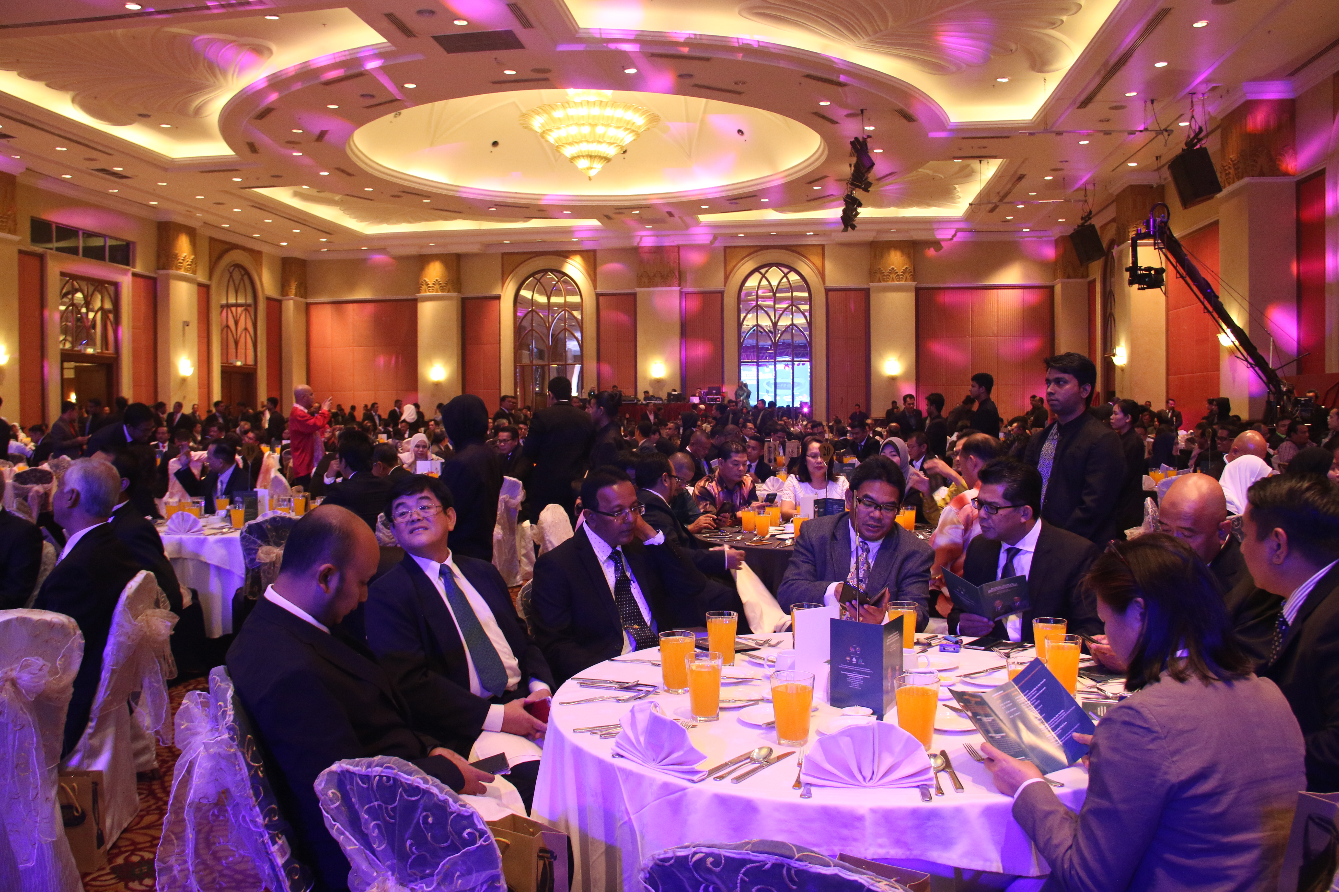 Formal Dining